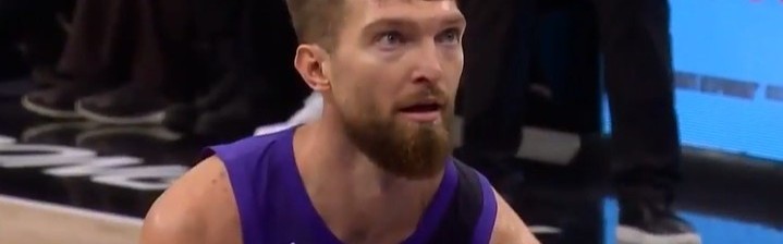 天博体育服务-伤病一点影响都没有！蒙克突破击地 小萨跟进起飞单臂暴扣！